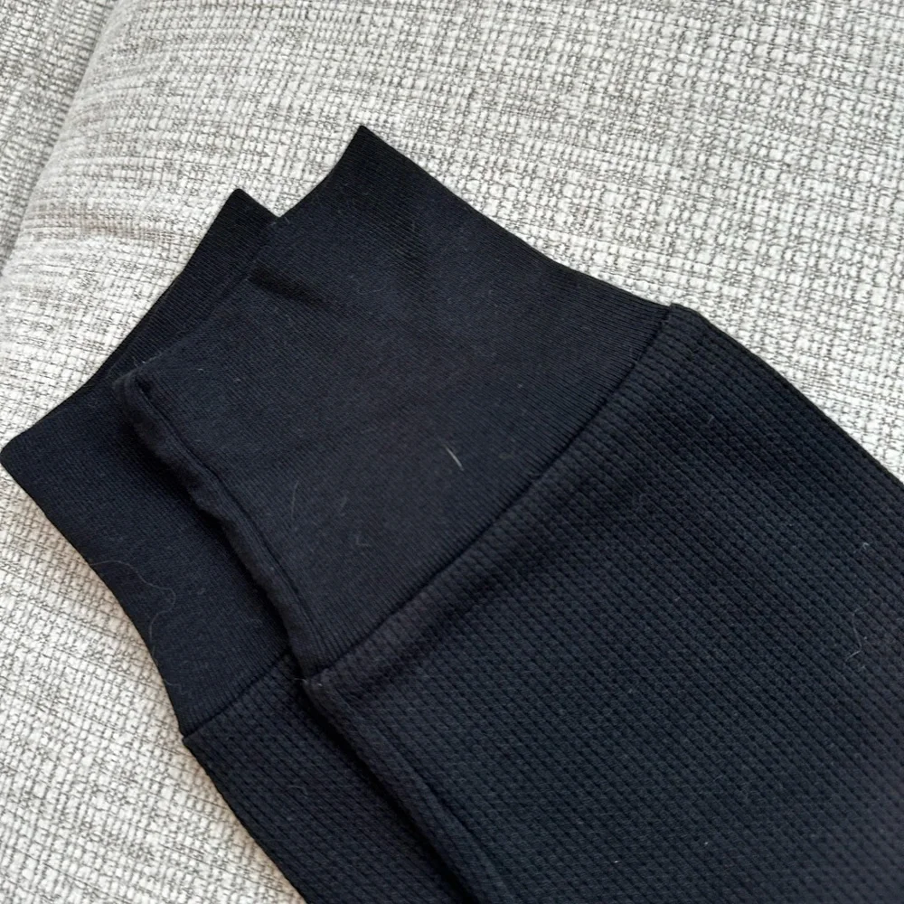 NWT Old Navy Black Leggings Versatile Comfort